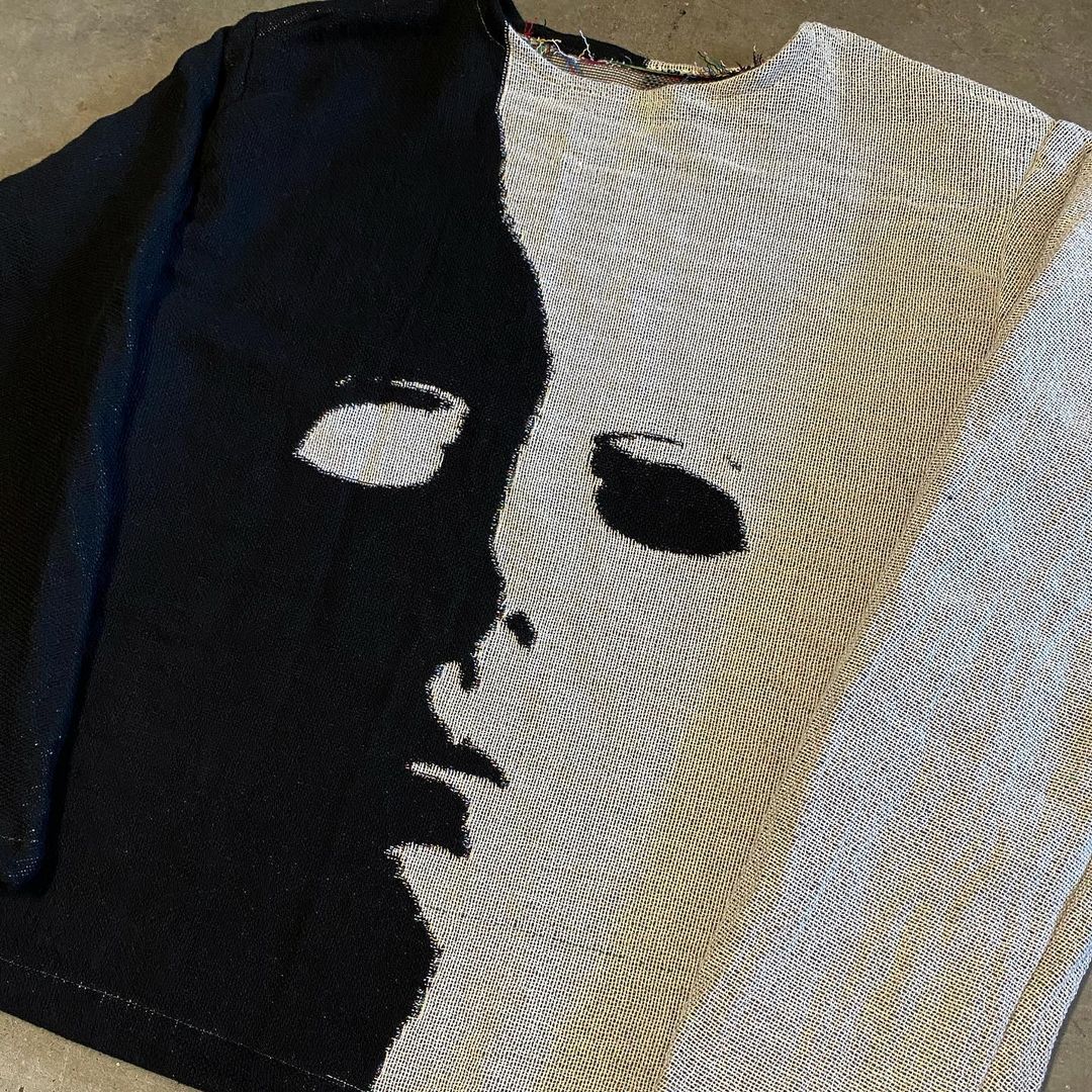 Black and white face long-sleeved Tapestry Crewneck